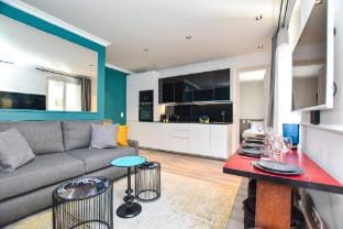 Cosy appt - Grands boulevards / MusÃ©e GrÃ©vin Apartment in Paris