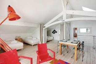 Cozy apartment & Terrace - 2BR/4P - République Apartment in Paris