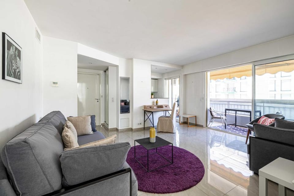 Brilliant apartment near the Croisette  Apartment in Cannes