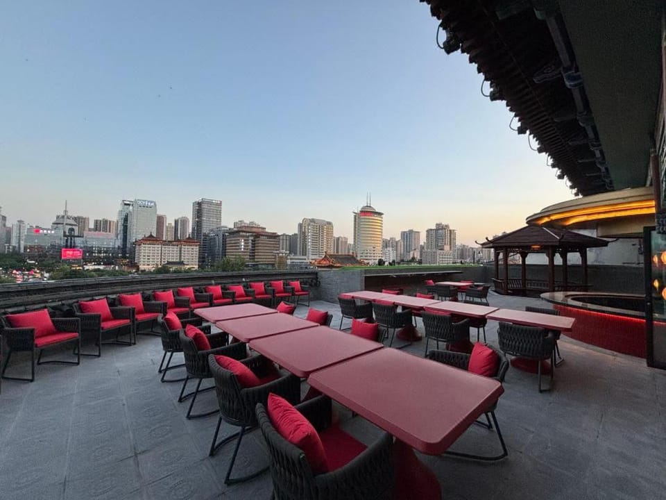 Elegant Hotel Yongning Gate of Xi'an Bell Tower Hotel in Xian