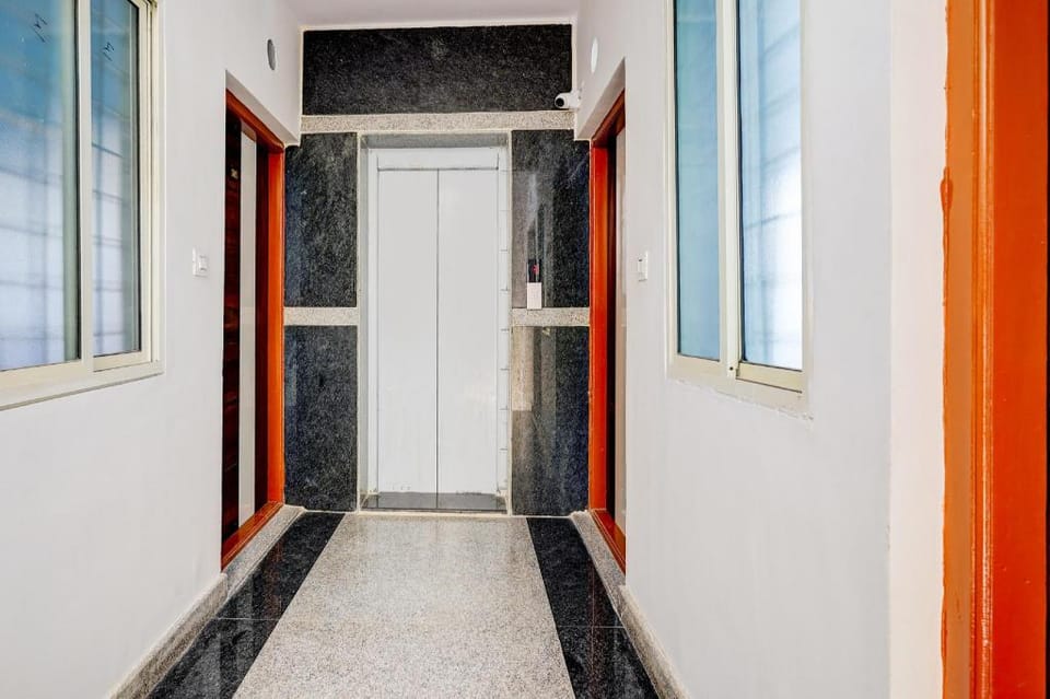 Hotel O AAFA SUITES Sri Venkateshwara Theatre Hotel in Bengaluru