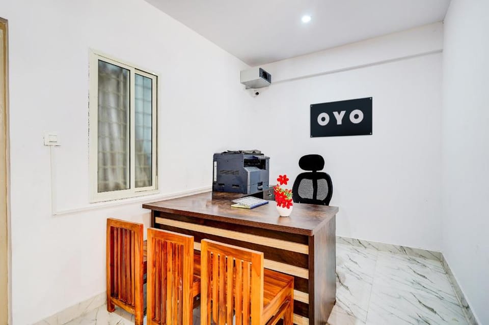 Hotel O AAFA SUITES Sri Venkateshwara Theatre Hotel in Bengaluru