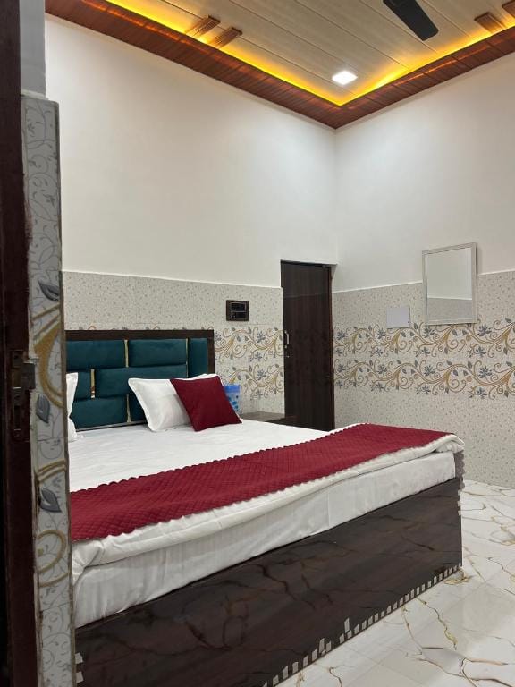 Anvi Guest House Hotel in Uttar Pradesh
