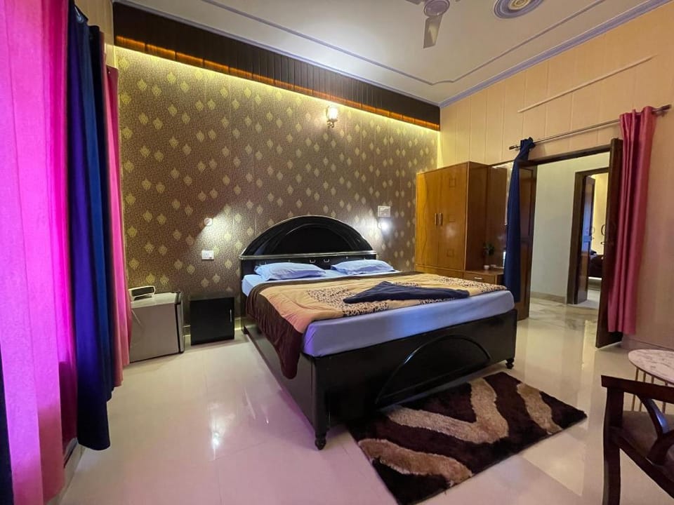 Sapphire Stays : Bhowali Hotel in Uttarakhand