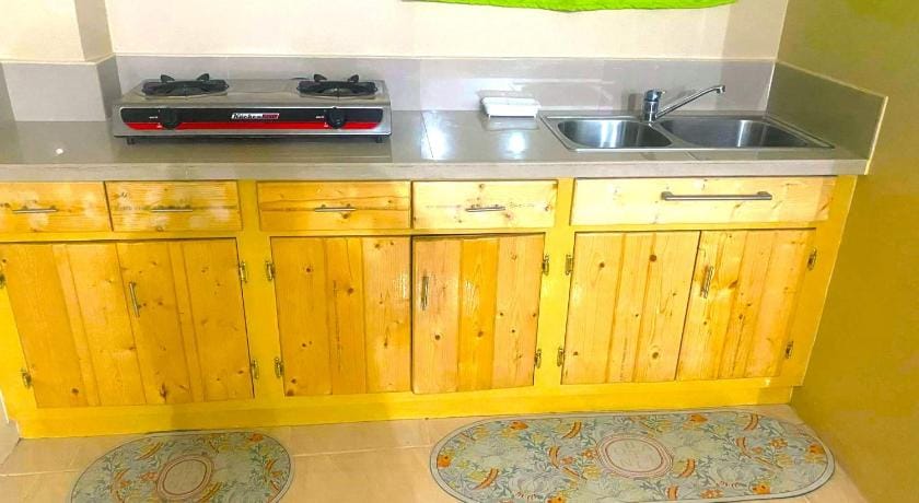 Raya's Guesthouse Apartment in Baguio