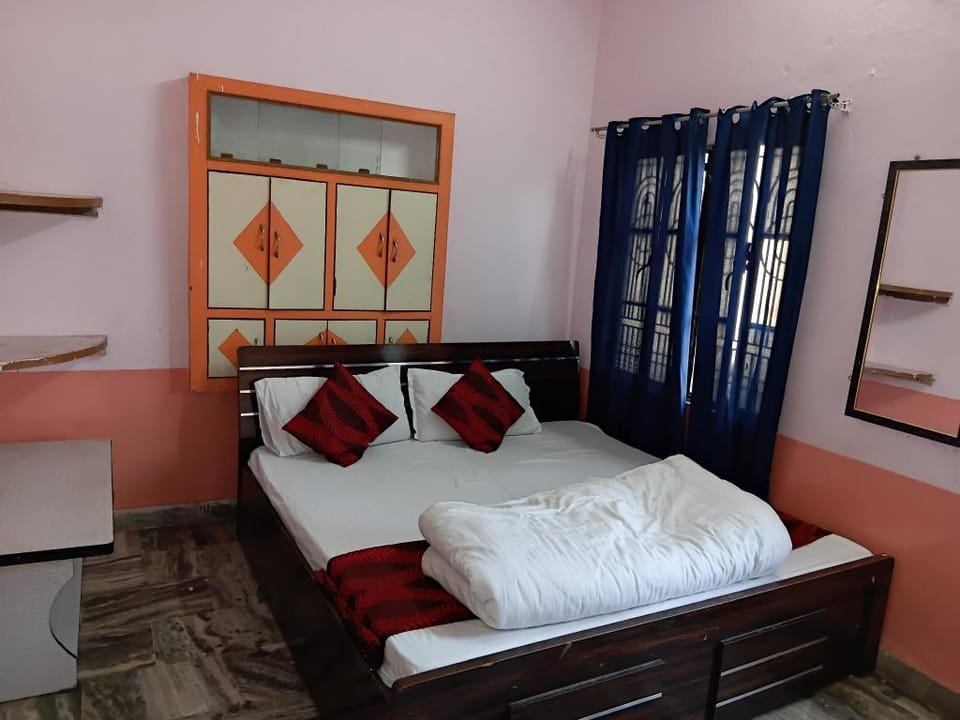 Shristi home stay  Vacation rental in Varanasi