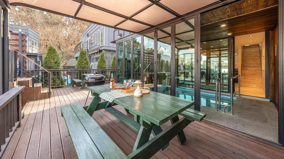 Gyeongju JamJam Kids Pool Villa Pension Bed and Breakfast in South Korea
