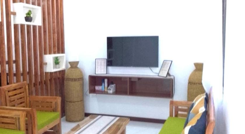 Lacambra Hills 2 Bedroom Apartment 2 Apartment in Olongapo