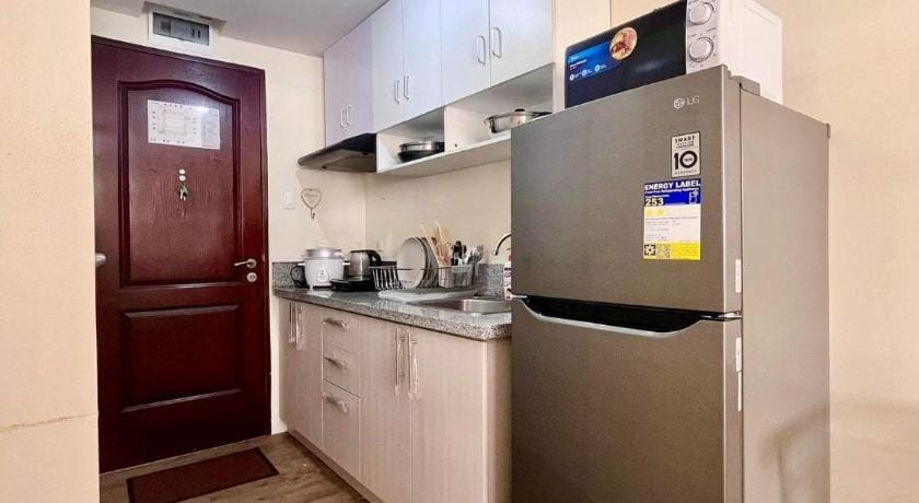 Condo in Silang Fullerton Suites - near Nuvali Apartment in Calabarzon