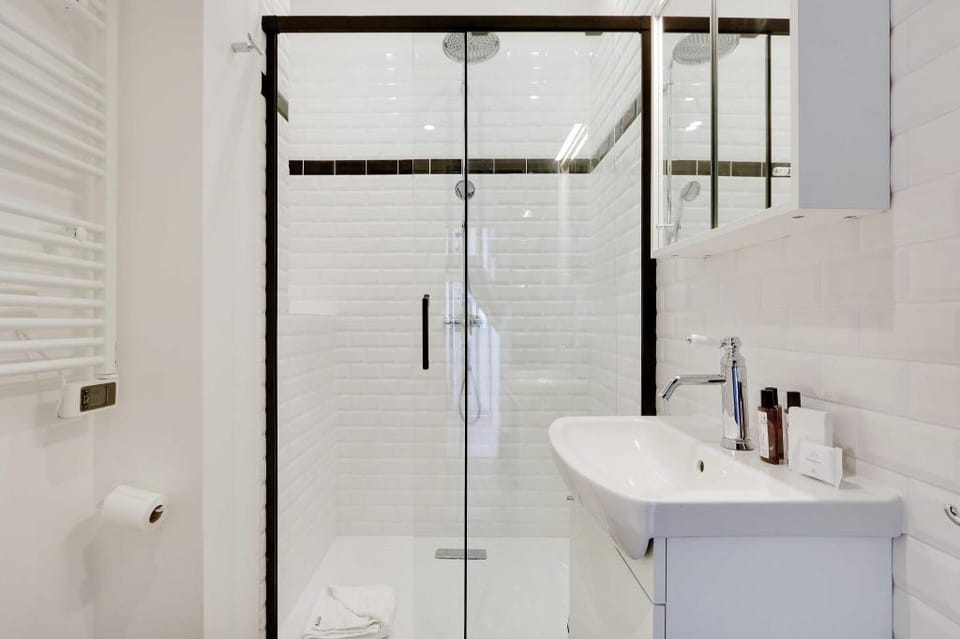 Authentic Loft - 2BR/8P - Oberkampf Apartment in Paris