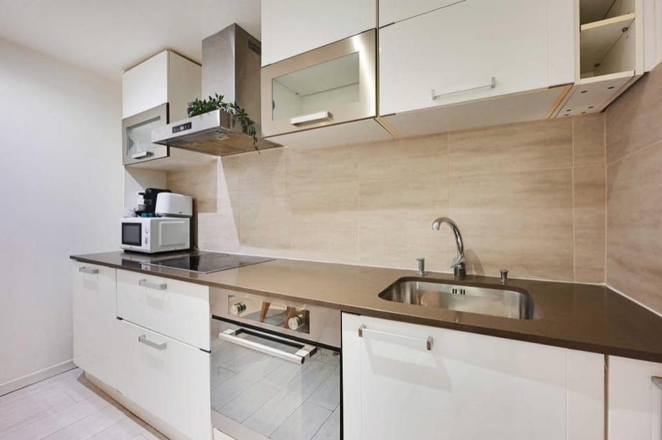 Spacious apartment - 2BR/4P- Le Kremlin-Bicêtre Apartment in Île-de-France