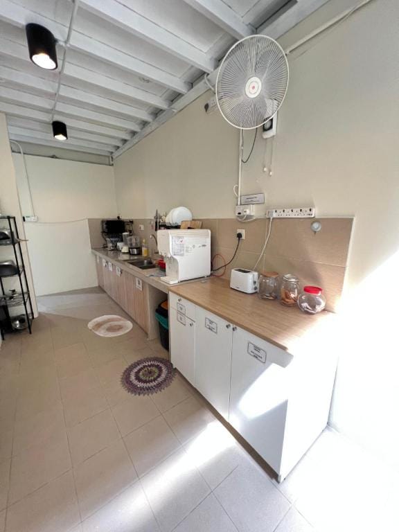 Room4U, near Gleneagles,Island and LGL, Burma Rd Vacation rental in George Town
