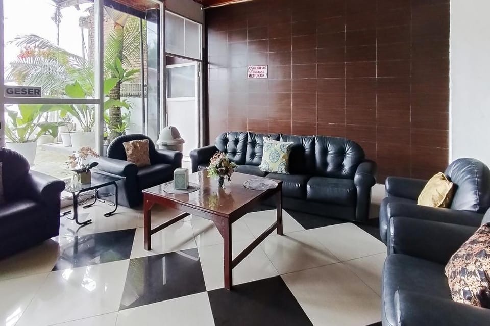 RedDoorz near Focal Point Medan Hotel in Indonesia
