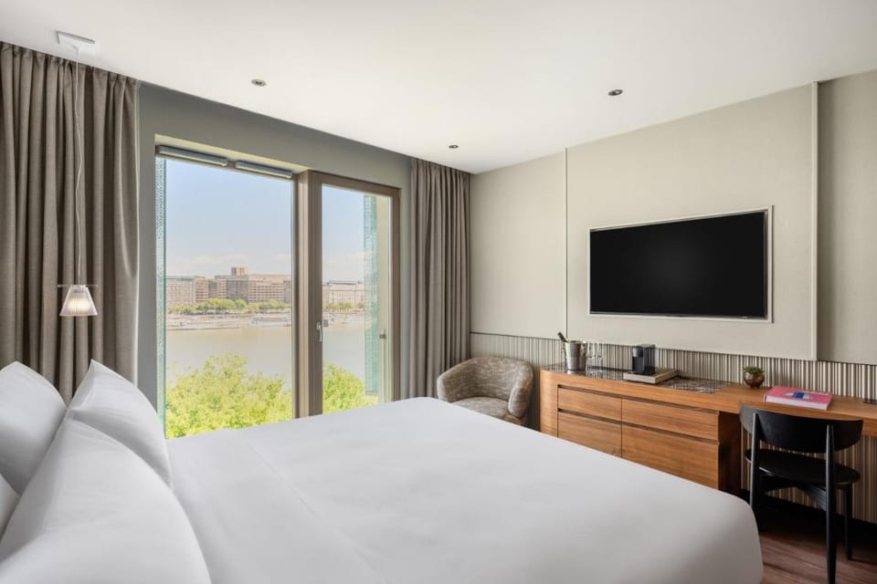 Leon Hotel & Lounge Budapest Hotel in Budapest