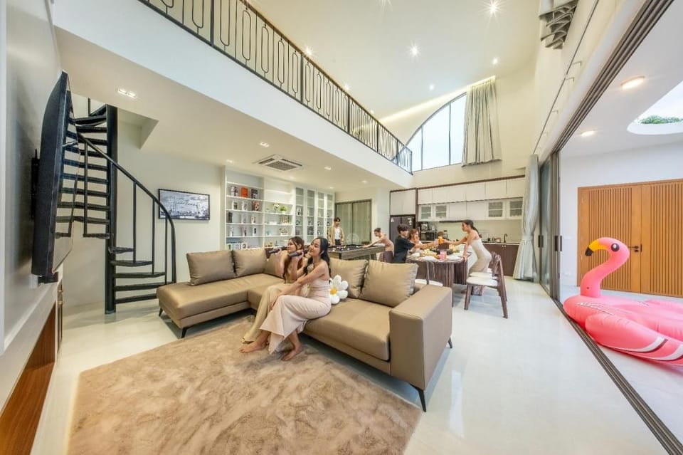 SHIN Lalynn Pool Villa Resort in Chon Buri Changwat