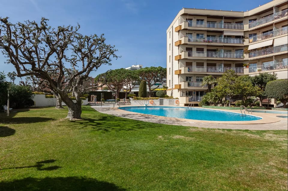 Apartment Muralla with swimming pool Apartment in Maresme