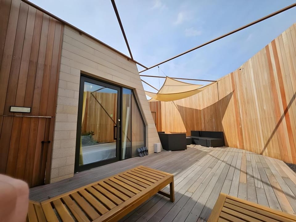Private House Guten Morgen Haeundae Main Branch Bed and Breakfast in Busan