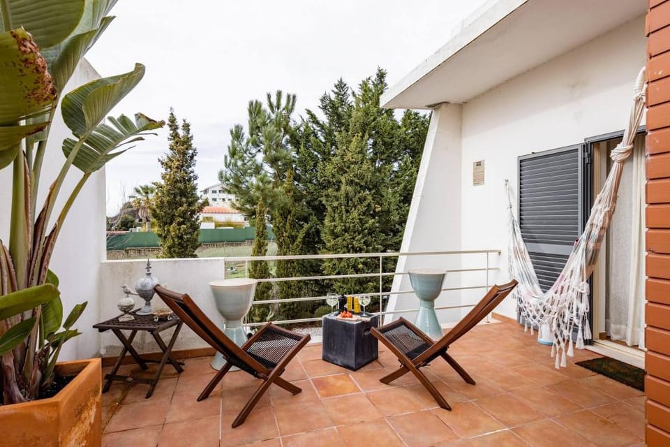 Tranquil Retreat in Sesimbra with Private Entrance and Stunning Views Hotel in Setubal District