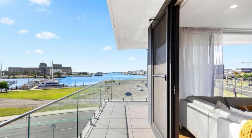Harbour Towers, Newcastle's Elite Apartment Stays Apartment in New South Wales