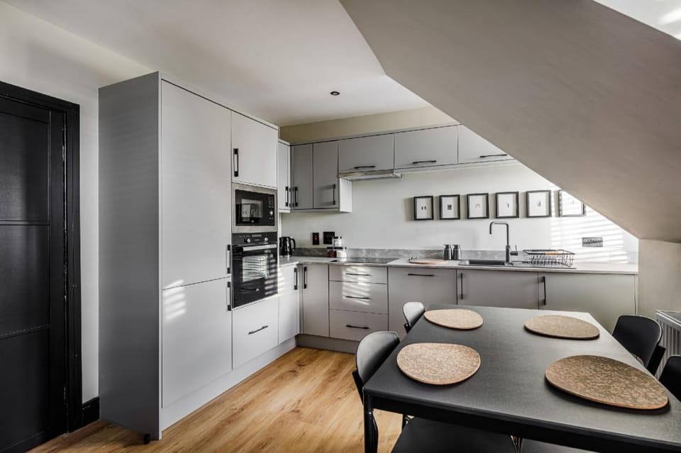 Broomhill Loft Hotel in Aberdeen