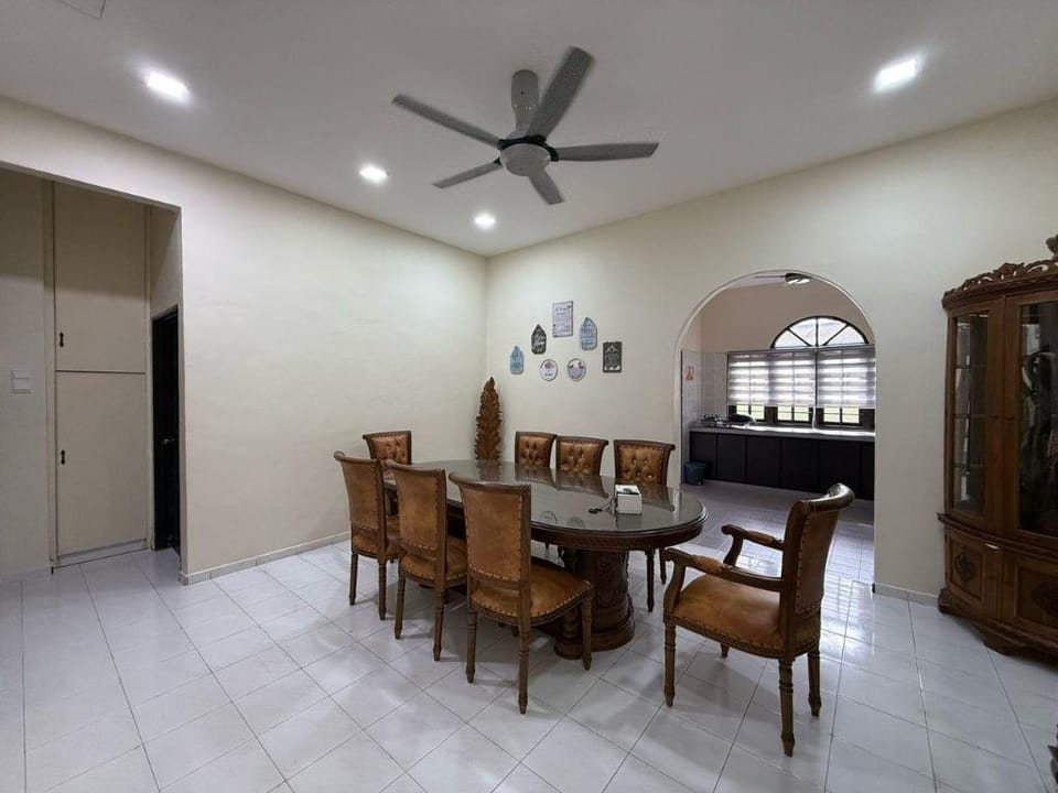 SAFFURA HOMESTAY MUAR Hotel in Johor