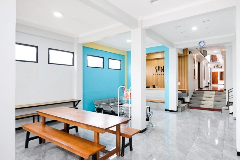 Sans Arya Hotel Batu Hotel in Batu