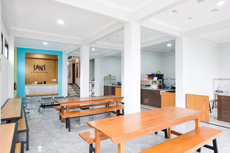 Sans Arya Hotel Batu Hotel in Batu