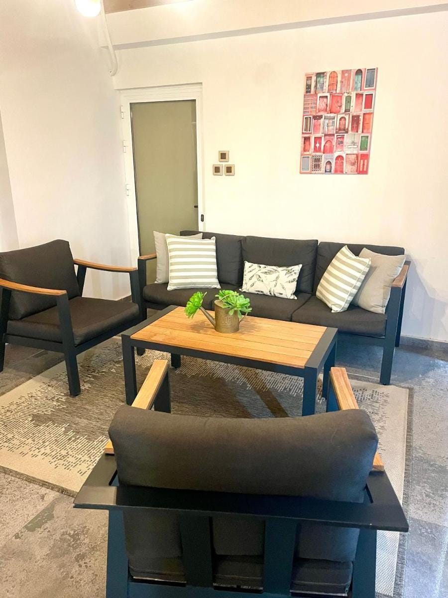 Charming Oroklini Penthouse with Ocean Views and Private Parking Bed and Breakfast in Oroklini