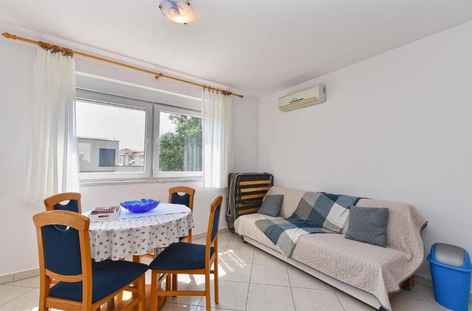 Bright apartment in Medolino Apartment in Medulin