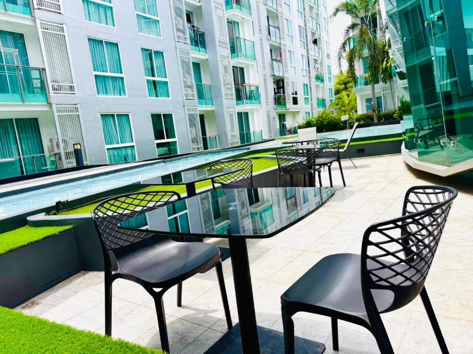 Ccr residence chamnan Hostel in Pattaya City