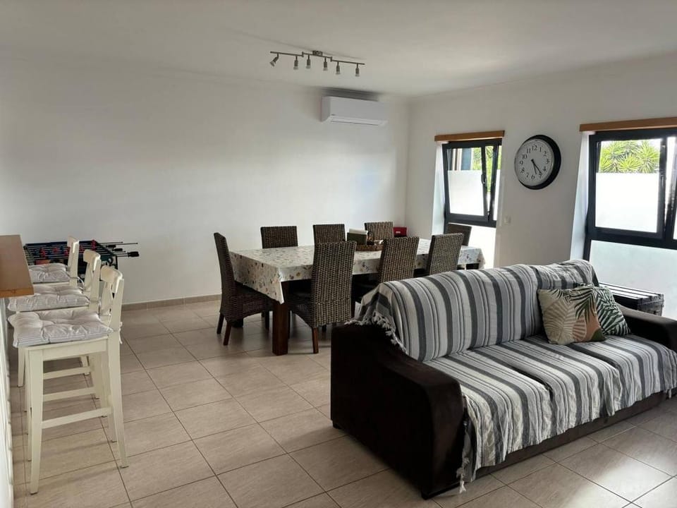 Apartment 100 m 2 Bedrooms Algarve Sweet Home Apartment in Faro District