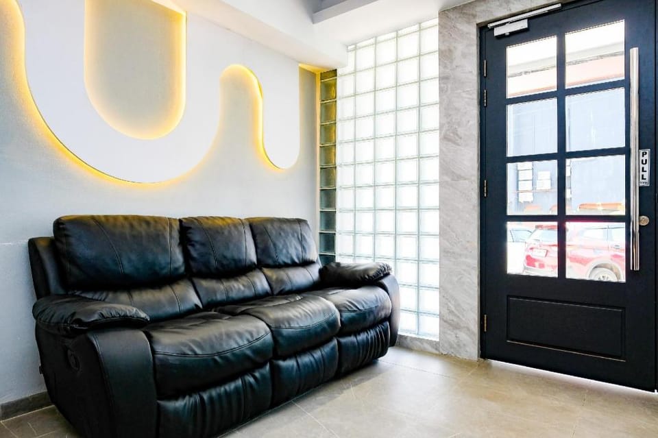 Urbanview Tiana Residence Nagoya Batam by RedDoorz Hotel in Riau Islands, Indonesia