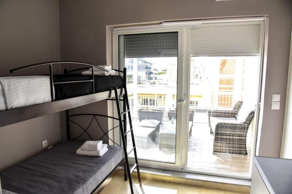 Athens Tiny rooftop by Super Host Hub Apartment in Athens