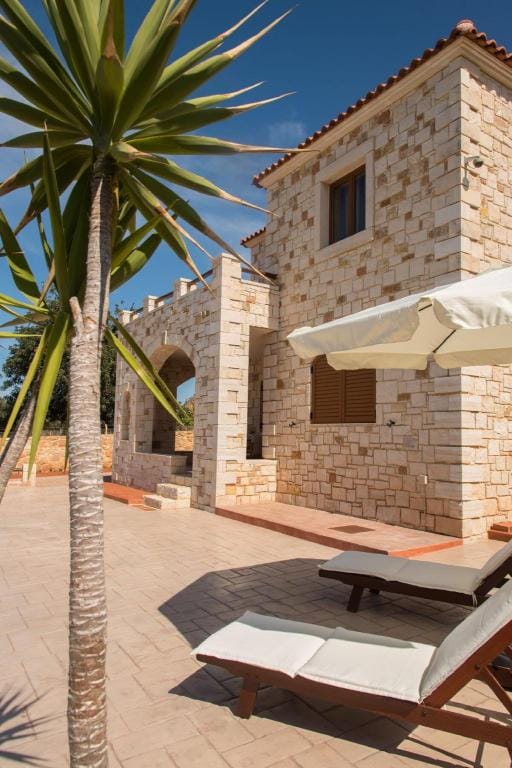 Ydria Villa A With Pool Villa in Crete