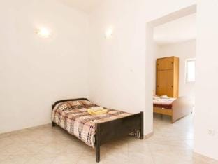 Apartmetns Franka Saplunara-One-Bedroom Apartment with Terrace and Sea View No2 Apartment in Korita, Mljet