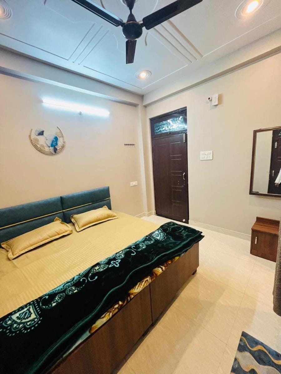 Vedshree Apartment in Uttar Pradesh