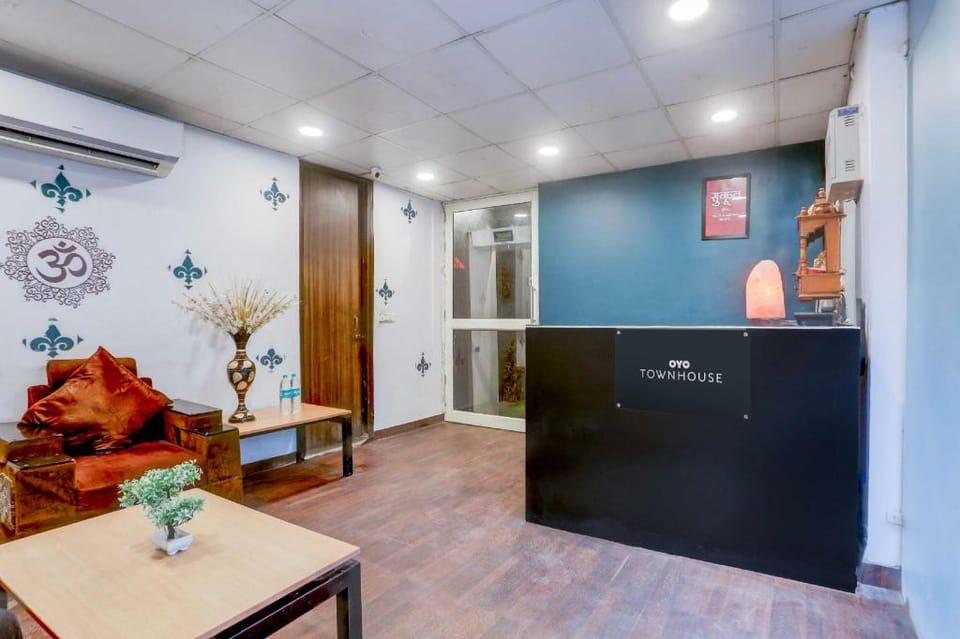 Townhouse Super Anmol Residency Hotel in New Delhi