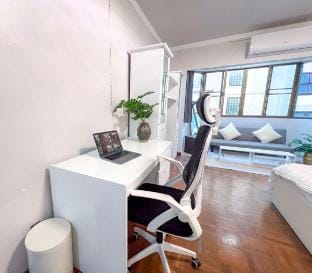 Studio right on Nimman Road. Walk Anywhere Vacation rental in Chiang Mai