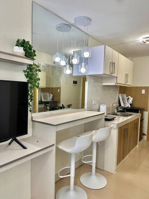 2-BR Condo for 4 in Dumaguete Apartment in Dumaguete