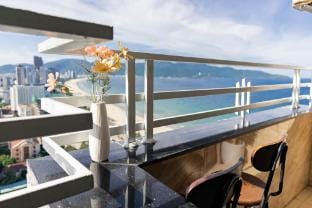 Sóng Apartment - Seaside retreat - My Khe Beach Apartment in Da Nang