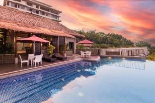 BIG DEAL 1BR Private Pool - Gym /free settle beach Vacation rental in Bali