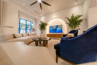 Perla Villa by Sun Grand City Feria Ha Long bay Apartment in Laos