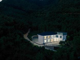 HECHU Mountain B&B Vacation rental in Hangzhou