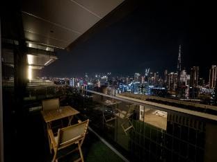 Vserve 1 BR Stay with Stunning Skyline Views Vacation rental in Dubai