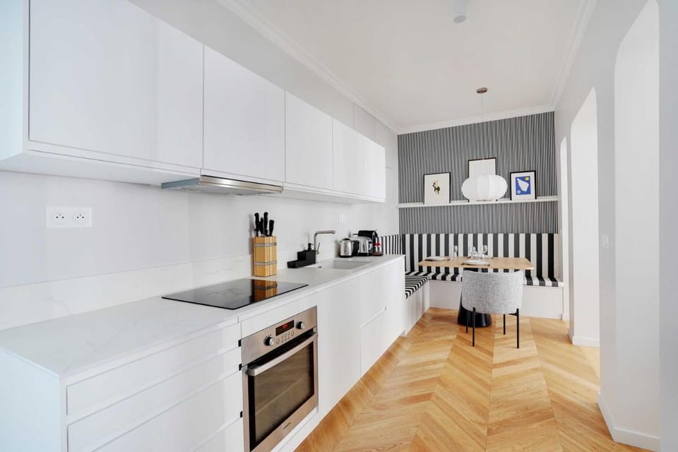 Modern Apartment Champs-Elysées - Saint Honoré Apartment in Paris