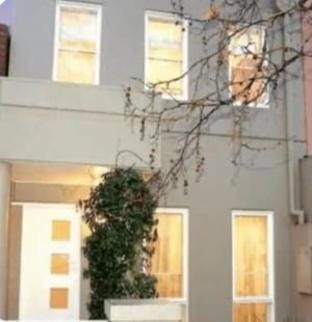 Large room with 3 beds Vacation rental in Melbourne