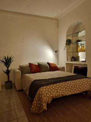 Bright one bedroom apartment in the center of Cannes,13 minutes walk to the Palais des Festivals - 2 Apartment in Cannes