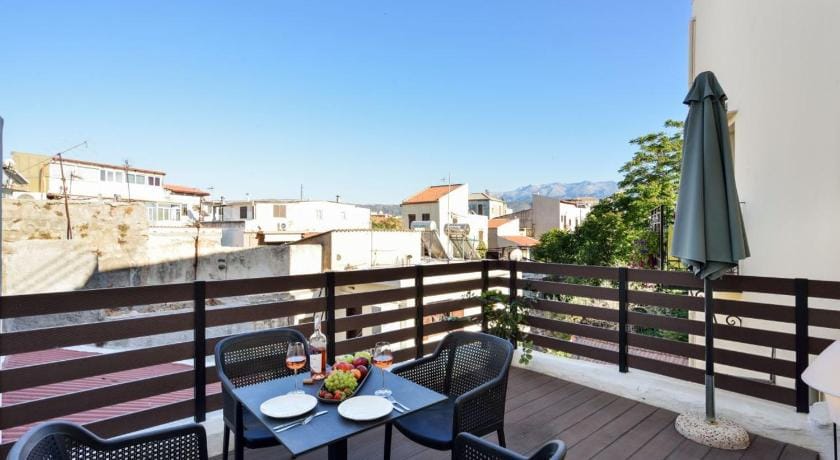 Neorion Ground Floor_Old Harbour Apartment in Chania