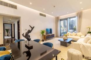 Luxurious 2Bed in Sparkle Tower-Marina View Vacation rental in Dubai