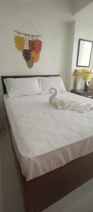 Casa Crisav Staycation place @ Azure
 Santorini Vacation rental in Pasay